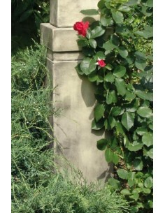 Sockel "Moderne Romantik" Steinguss