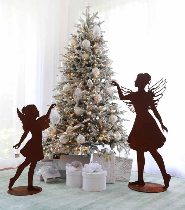 Den Weihnachtsbaum schmücken - Alle helfen mit